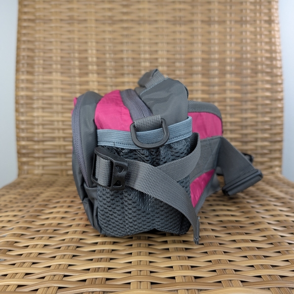 Engyen Pink Gray Fanny Waist Pack Crossbody Bag Water-Resistant Nylon NWT - Picture 5 of 12